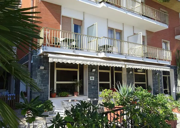 Hotel Ambassador